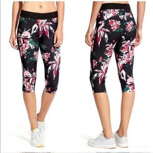 Athleta Leggings - Derek Lam Limited Edition Capri